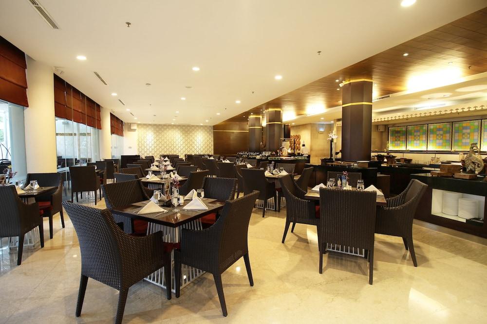 Hotel Santika Premiere Jogja Yogyakarta Exterior foto